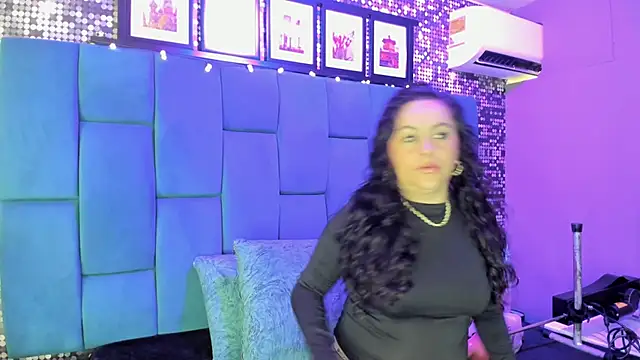 Snapshot of hanny_milf chatting on November 2025 11:47:01 AM hanny milf online show from November 2025 11:47:01 AM