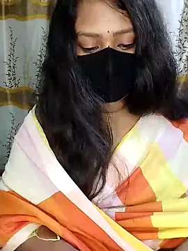 Idhika Paul online show from February 2025 12:25:01 AM