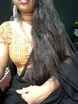 Idhika Paul online show from October 2025 08:29:01 PM