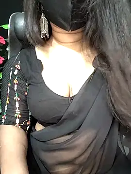 Idhika Paul online show from October 2025 05:46:02 PM