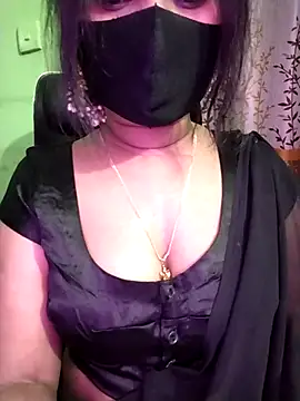 Idhika Paul online show from December 2025 04:34:02 PM