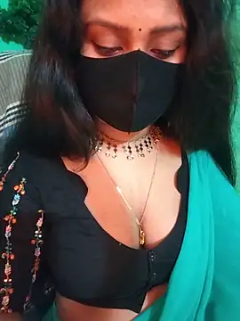 Idhika Paul online show from May 2026 08:47:02 PM