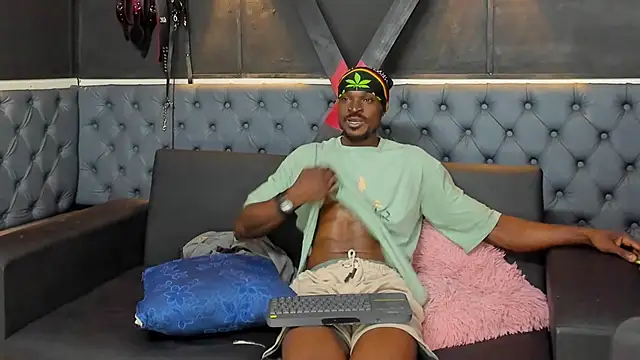 Terrance z online show from November 2025 07:46:02 PM