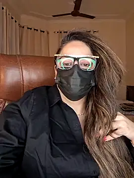 SEXY-Sardarni online show from September 2025 03:01:02 PM