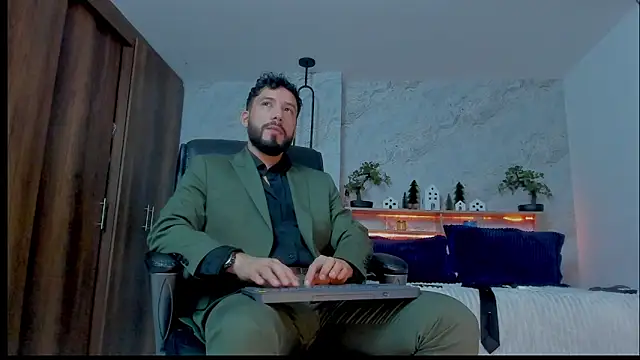 bruno woods online show from December 2024 03:18:02 AM