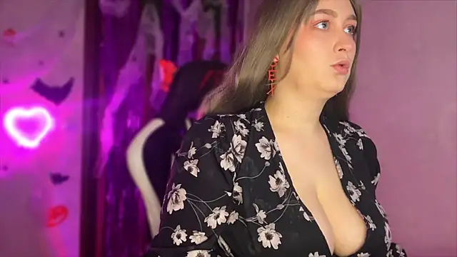 OksiFels online show from October 2025 10:51:02 PM