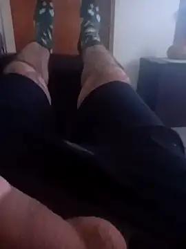 Snapshot of ale5858 chatting on November 2025 05:24:02 PM ale5858 online show from November 2025 05:24:02 PM