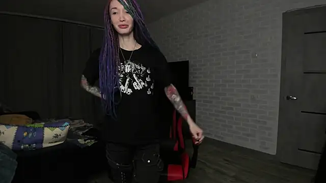 Roxy Silver online show from December 2024 11:16:02 PM