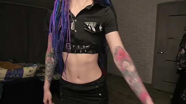 Roxy Silver online show from December 2024 07:33:01 PM