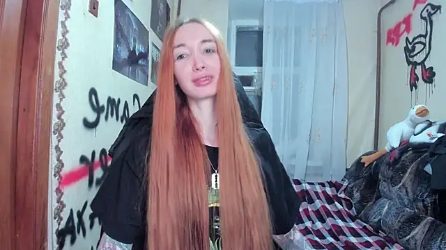 Roxy Silver online show from February 2025 08:20:02 PM