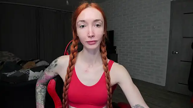 Snapshot of Roxy_Silver chatting on December 2025 07:52:02 PM Roxy Silver online show from December 2025 07:52:02 PM