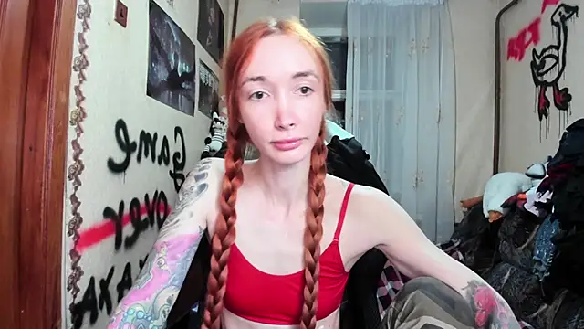 Snapshot of Roxy_Silver chatting on December 2025 07:56:02 PM Roxy Silver online show from December 2025 07:56:02 PM