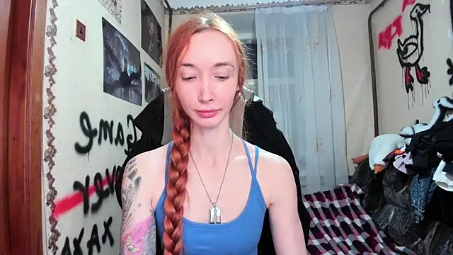 Snapshot of Roxy_Silver chatting on December 2025 08:59:01 PM Roxy Silver online show from December 2025 08:59:01 PM