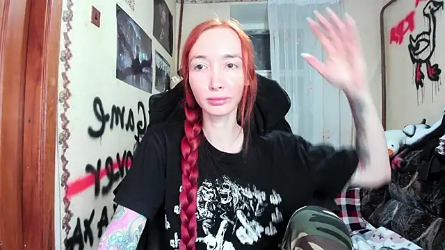 Snapshot of Roxy_Silver chatting on February 2026 08:25:02 PM Roxy Silver online show from February 2026 08:25:02 PM