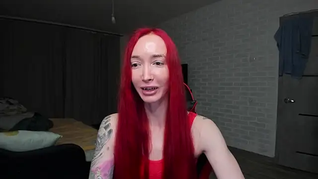 Snapshot of Roxy_Silver chatting on February 2026 01:42:02 AM Roxy Silver online show from February 2026 01:42:02 AM