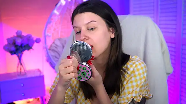 NicoleMun online show from March 2025 12:46:01 PM