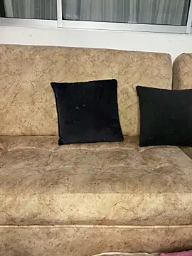 Snapshot of xenia_golden chatting on May 2026 05:54:01 PM xenia golden online show from May 2026 05:54:01 PM