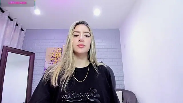  AlejaCruz  online show from January 2026 05:51:02 PM