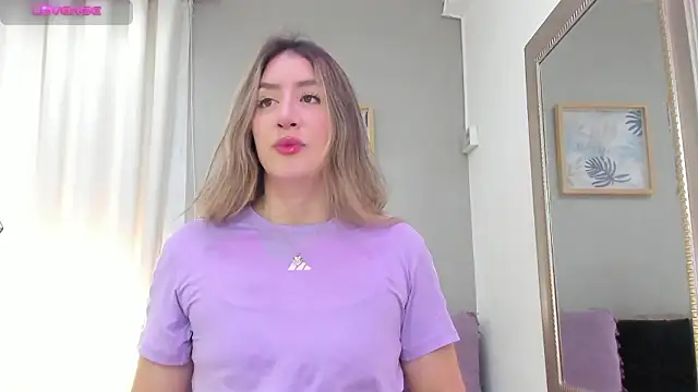  AlejaCruz  online show from March 2026 07:46:02 PM