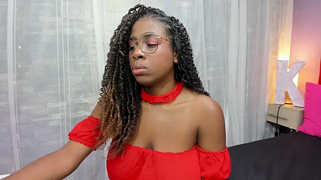 Snapshot of KatieGomez chatting on May 2026 07:41:02 PM KatieGomez online show from May 2026 07:41:02 PM