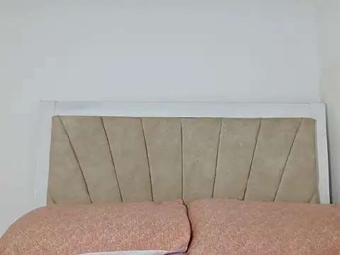 petitechocolate964 online show from March 2025 04:56:01 AM