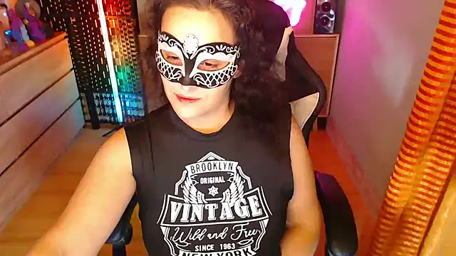 Maria A MUDA online show from December 2024 10:16:01 PM