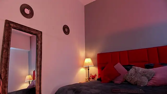 Violetta Nur online show from April 2026 08:47:01 PM