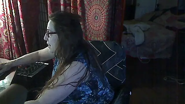 Snapshot of Ireallysquirt chatting on February 2026 06:39:02 AM Ireallysquirt online show from February 2026 06:39:02 AM