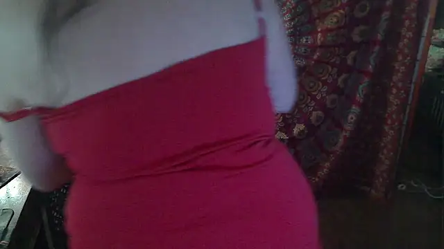 Snapshot of Ireallysquirt chatting on February 2026 03:25:01 AM Ireallysquirt online show from February 2026 03:25:01 AM