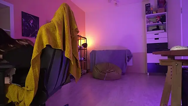 MagicFemboy online show from December 2025 03:11:01 AM