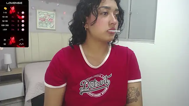 ema saenz online show from December 2024 10:30:01 PM