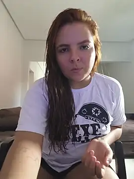 Bruninha Hot10 online show from April 2026 05:08:02 PM