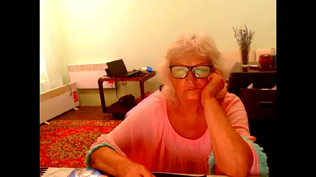 Snapshot of Natali7634 chatting on July 2026 07:43:01 AM Natali7634 online show from July 2026 07:43:01 AM