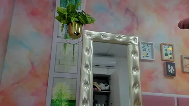 Idiris big online show from January 2025 03:03:01 PM