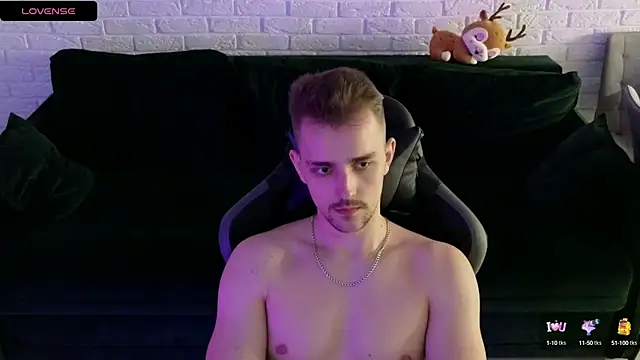 Larstar01 online show from January 2025 07:24:01 AM