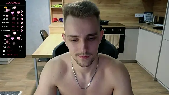 Larstar01 online show from February 2025 10:32:01 PM