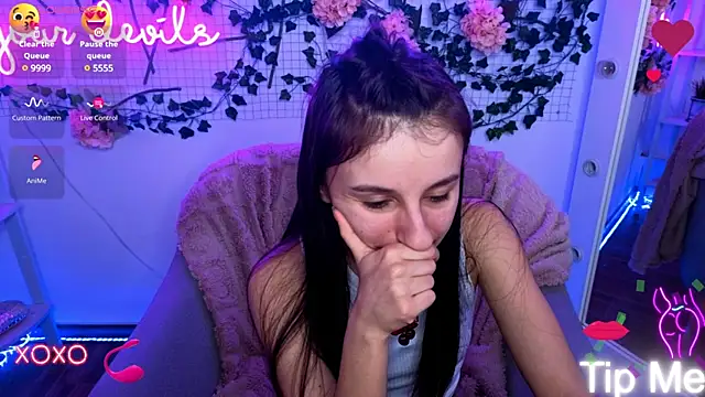 Snapshot of _Nika_Kik chatting on January 2025 06:02:01 PM Nika Kik online show from January 2025 06:02:01 PM