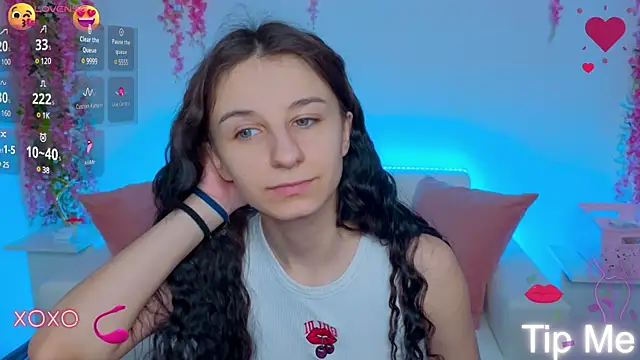 Snapshot of _Nika_Kik chatting on January 2025 12:06:02 PM Nika Kik online show from January 2025 12:06:02 PM