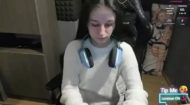 Snapshot of _Nika_Kik chatting on January 2025 10:41:02 PM Nika Kik online show from January 2025 10:41:02 PM