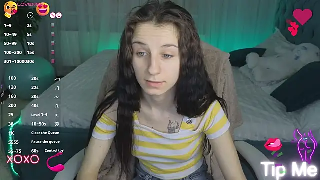 Snapshot of _Nika_Kik chatting on February 2025 09:08:02 PM Nika Kik online show from February 2025 09:08:02 PM