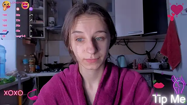 Snapshot of _Nika_Kik chatting on March 2025 11:49:02 AM Nika Kik online show from March 2025 11:49:02 AM