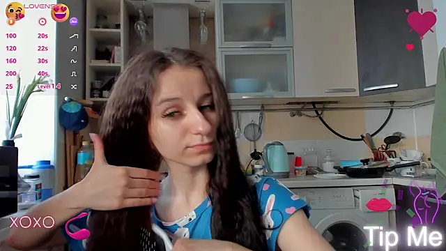 Snapshot of _Nika_Kik chatting on March 2025 01:46:02 PM Nika Kik online show from March 2025 01:46:02 PM