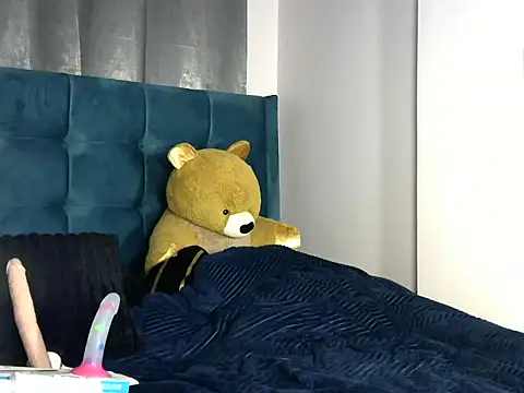 Petite lexii online show from November 2025 03:23:02 PM