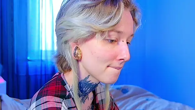 Snapshot of Littlespacemouse chatting on December 2024 08:09:01 AM Littlespacemouse online show from December 2024 08:09:01 AM