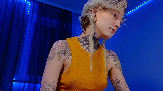 Snapshot of Littlespacemouse chatting on December 2024 12:38:02 PM Littlespacemouse online show from December 2024 12:38:02 PM