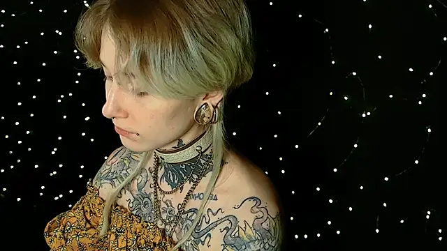 Snapshot of Littlespacemouse chatting on December 2024 05:29:02 PM Littlespacemouse online show from December 2024 05:29:02 PM