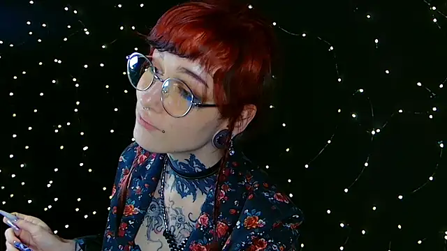 Snapshot of Littlespacemouse chatting on December 2024 11:39:01 PM Littlespacemouse online show from December 2024 11:39:01 PM