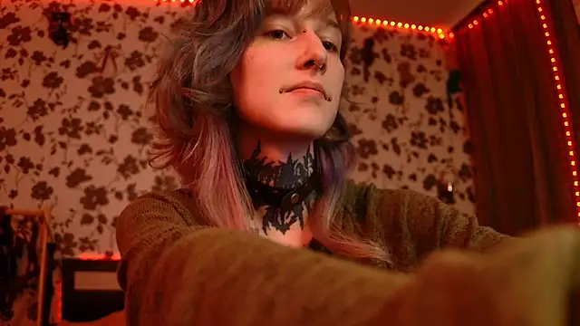 Snapshot of Littlespacemouse chatting on September 2025 10:21:02 PM Littlespacemouse online show from September 2025 10:21:02 PM