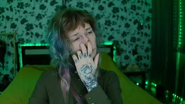 Snapshot of Littlespacemouse chatting on October 2025 07:55:01 PM Littlespacemouse online show from October 2025 07:55:01 PM