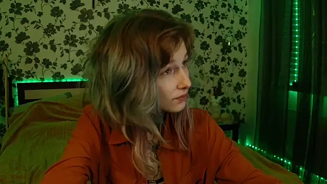 Snapshot of Littlespacemouse chatting on October 2025 11:16:01 PM Littlespacemouse online show from October 2025 11:16:01 PM